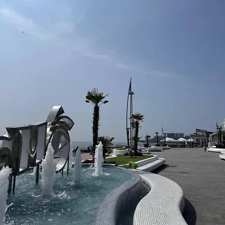 Lanzheron Sea View Apartment *